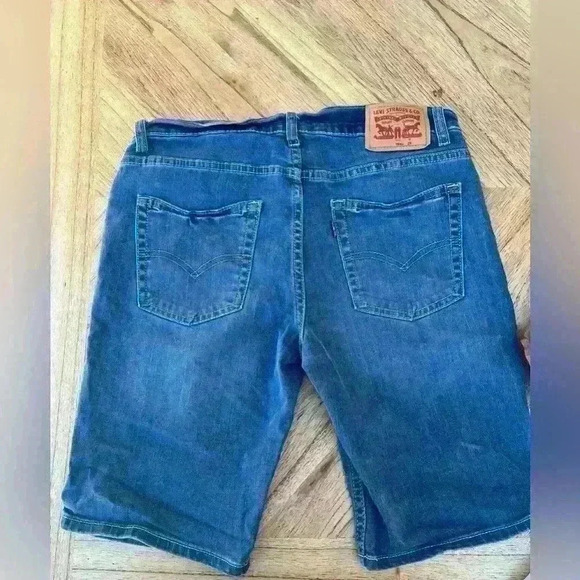 Levi’s 502 Women’s Taper Short - Picture 3 of 3